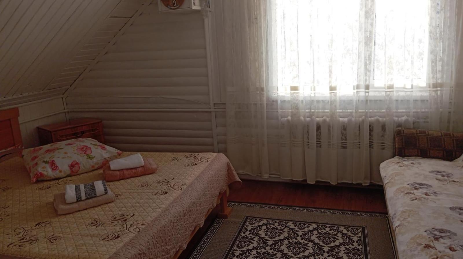 Hotel Sofi à Yablunytsya Extérieur photo